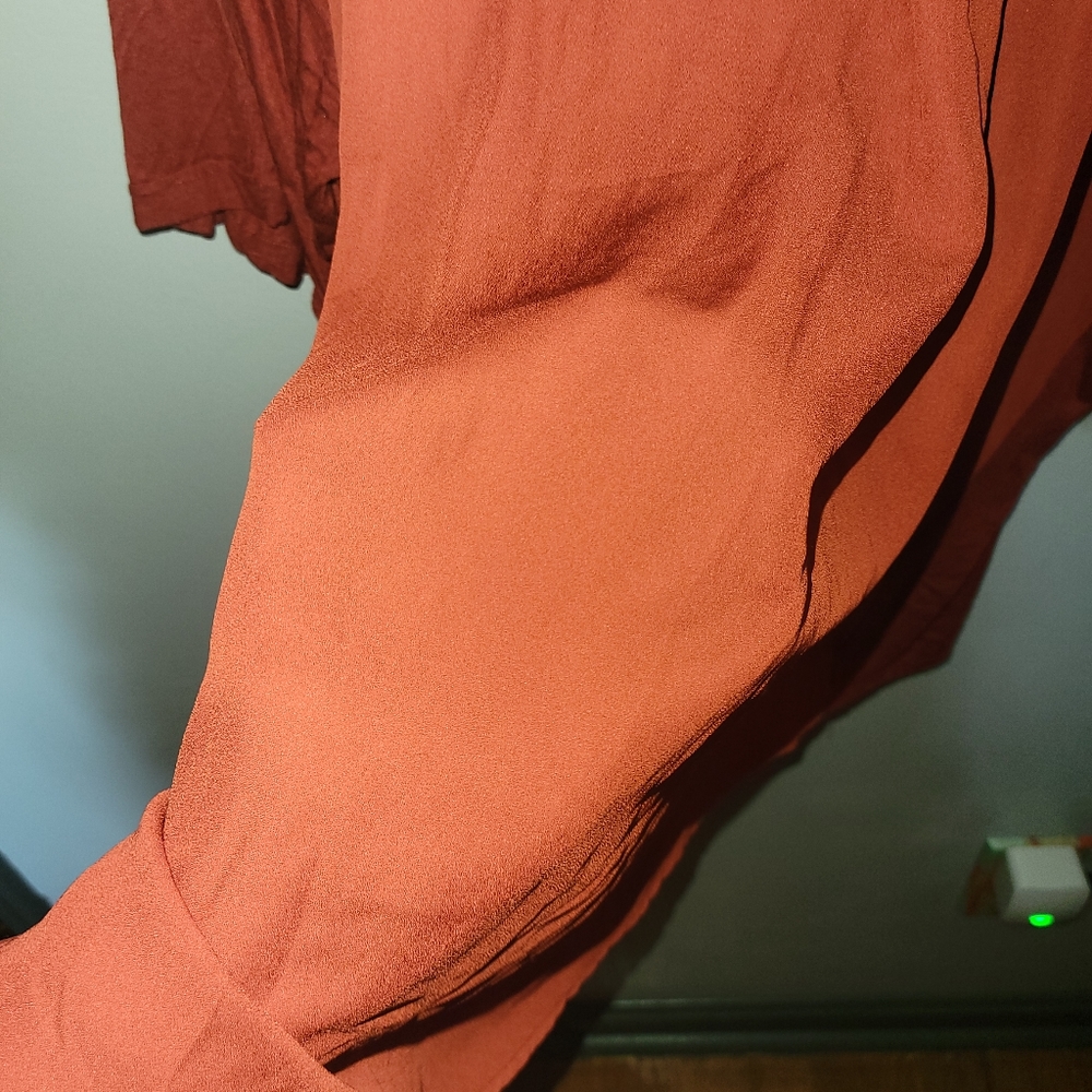Orange tee